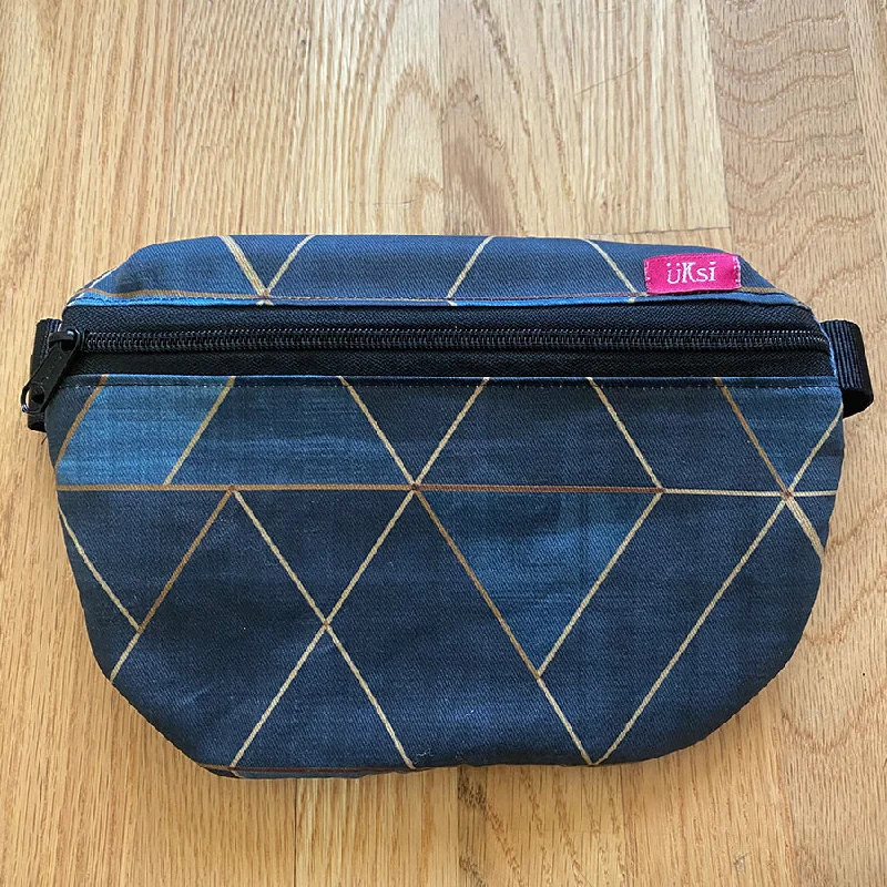 Fanny Pack (Mod Triangles)