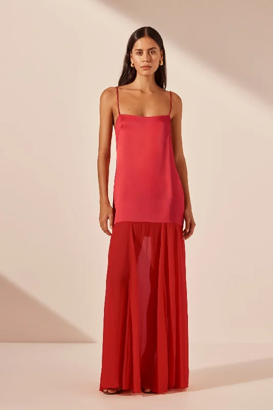 MORAYA DROPPED WAIST MAXI DRESS - CHILLI