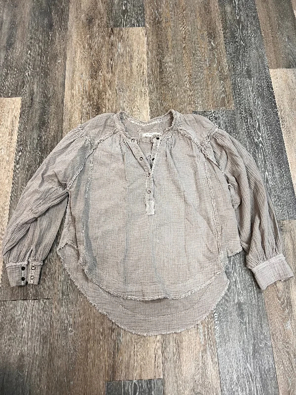 Blouse Long Sleeve By We The Free In Beige, Size: Xs