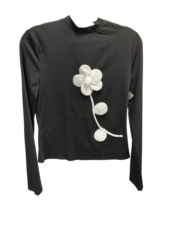 Top Long Sleeve By Shein In Black & White, Size: M